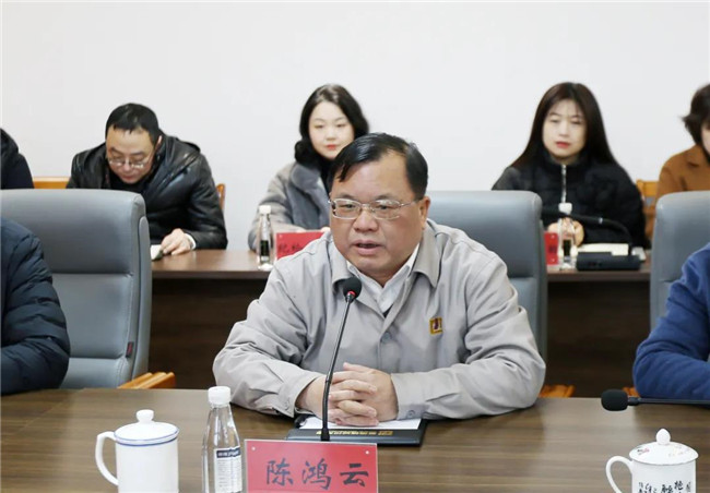 市國(guó)資委黨委書(shū)記、主任朱平生帶隊(duì)走訪慰問(wèn)城投集團(tuán)