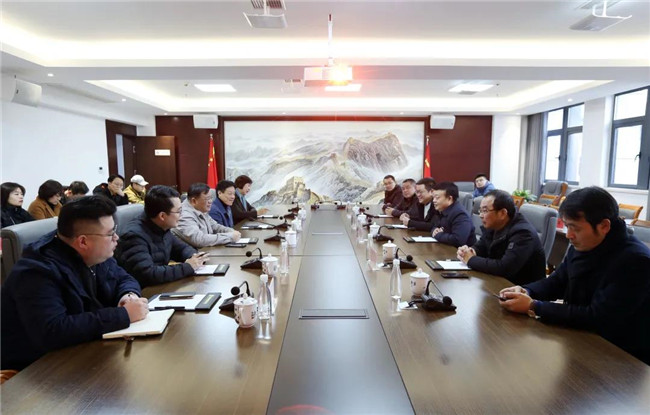 市國(guó)資委黨委書(shū)記、主任朱平生帶隊(duì)走訪慰問(wèn)城投集團(tuán)