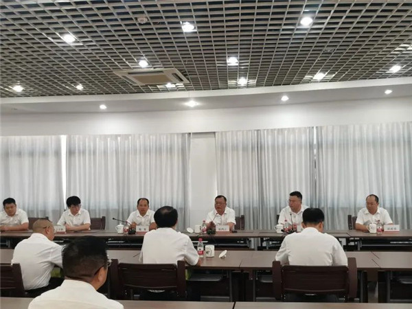 市城投集團與中國銀行景德鎮(zhèn)市分行簽訂“重點領域設備更新改造貸款合作協(xié)議”