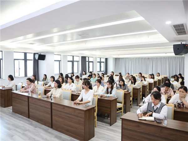 市城投集團(tuán)召開婦女委員會(huì)成立大會(huì)