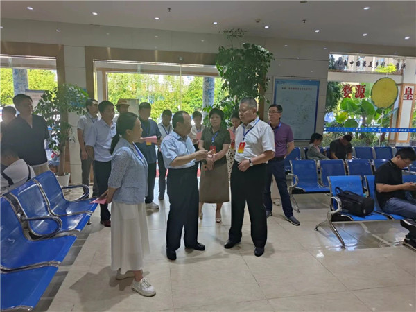 市政協(xié)開展“加快旅游集散體系建設(shè)，助力夜經(jīng)濟(jì)高質(zhì)量發(fā)展”專題調(diào)研